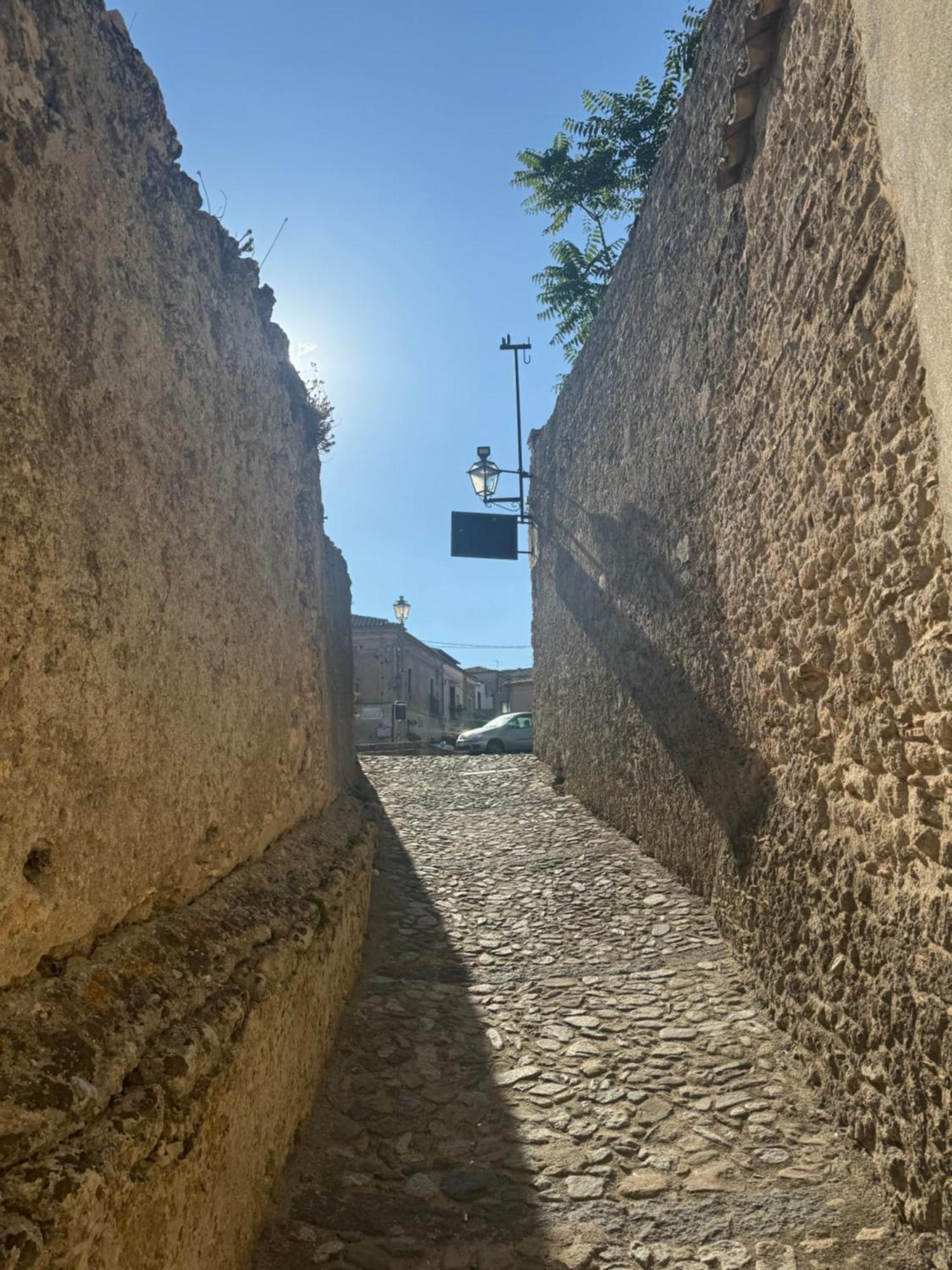 La Rosa Blu Panzió Gerace Kültér fotó